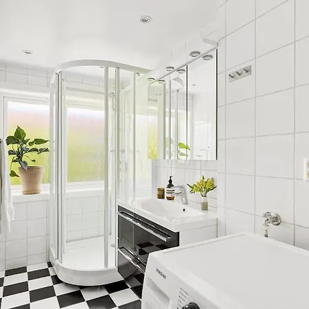 For Ons Right By The Center!